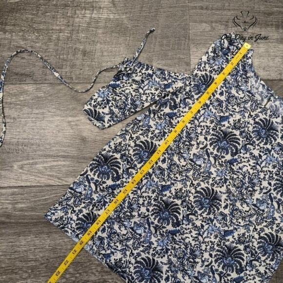 H&M Cold Shoulder Floral Top Size XS - Picture 4 of 5